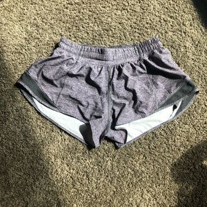 Lululemon Hotty Hot Shorts 2.5”